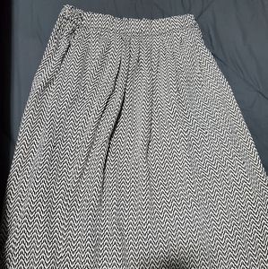 H&M Size 6 Midi Length Skirt